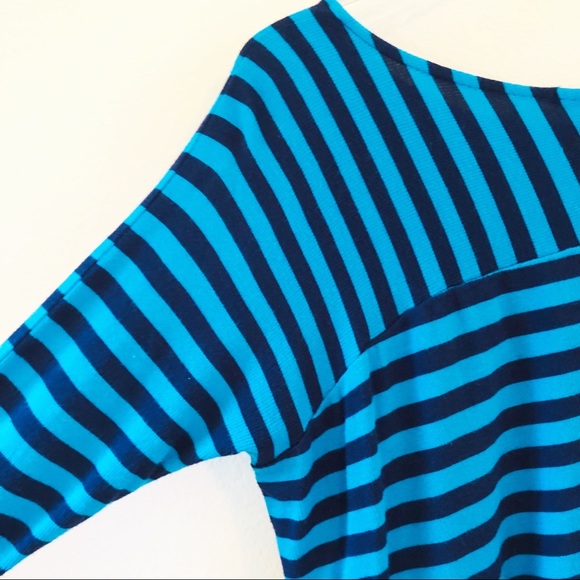 ANTHROPOLOGIE Bordeaux 3/4 Sleeve Top - Picture 4 of 8